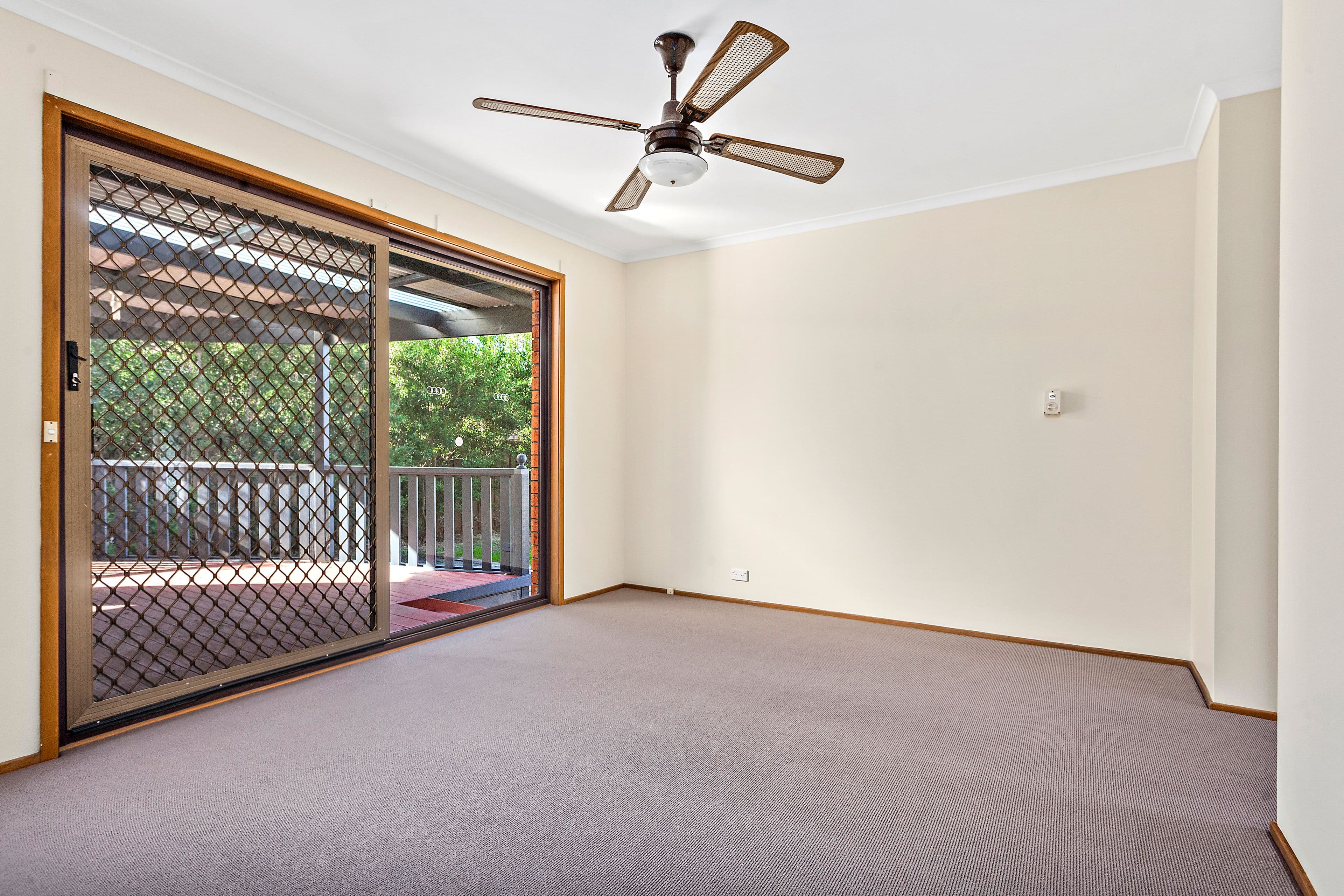 20 Windsor Crescent, Brownsville - Thumbnail 7