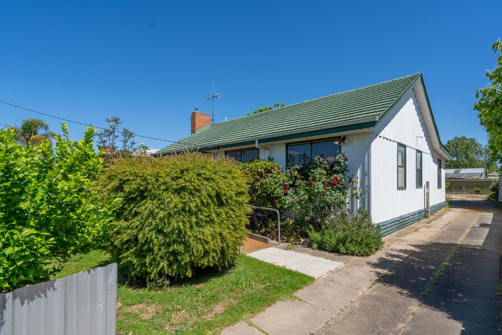 10 Elizabeth Street, Euroa VIC 3666, Euroa - Image 1