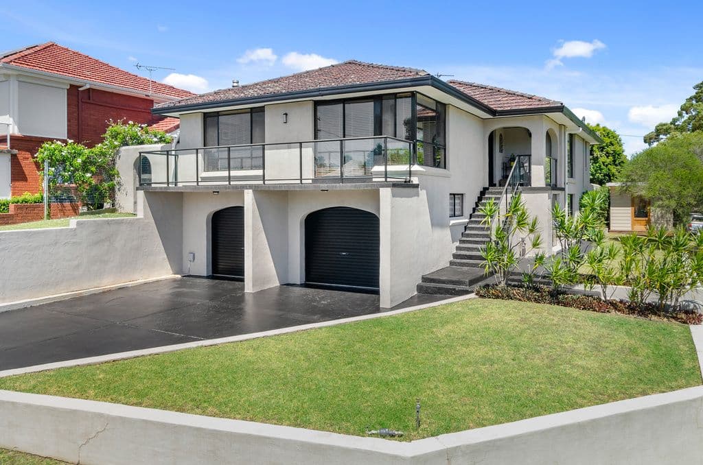 39 Edgeworth Avenue, Kanahooka - Image 1