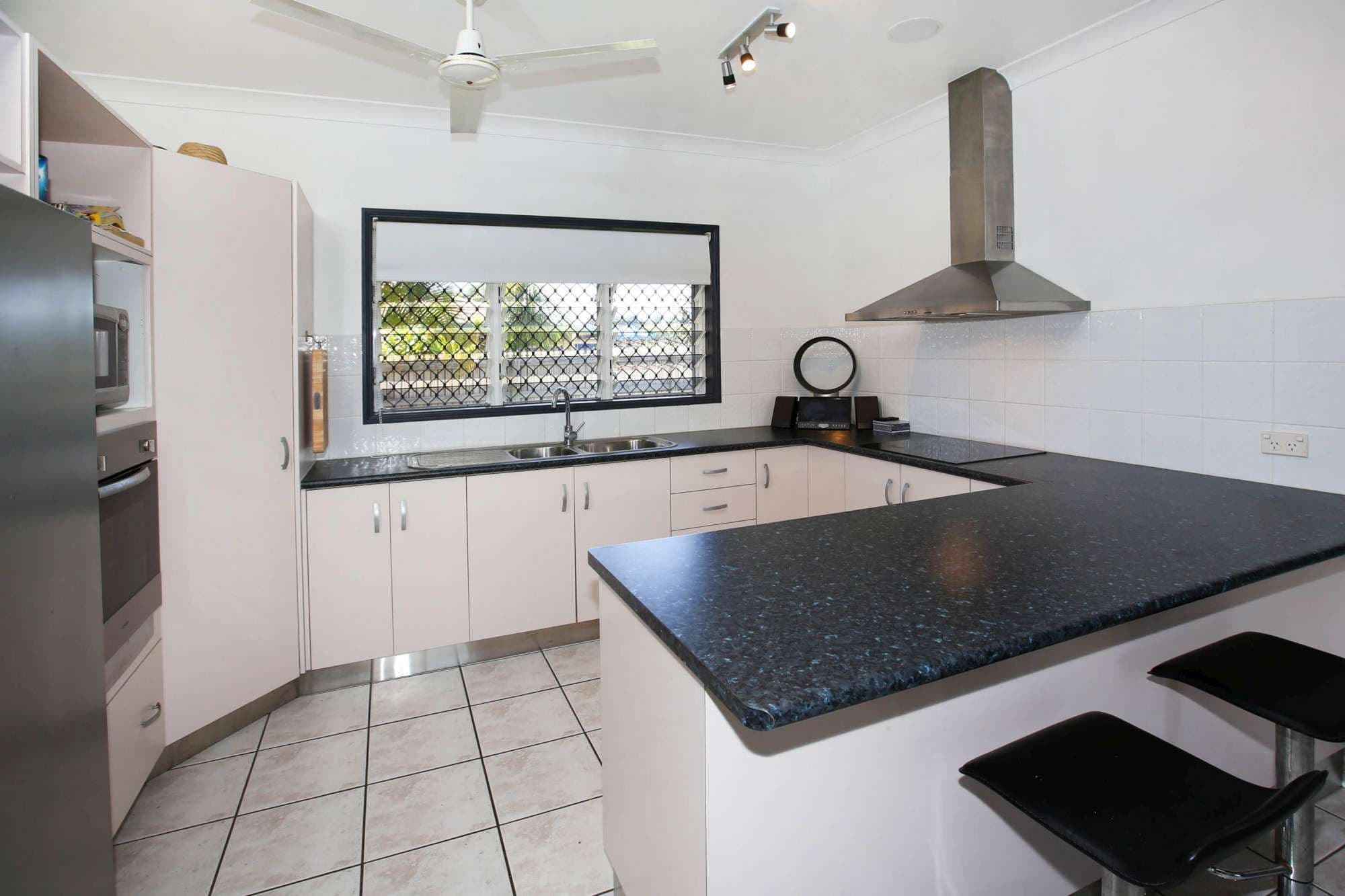 42 Eureka Crescent, KIRWAN QLD 4817, Kirwan - Thumbnail 4