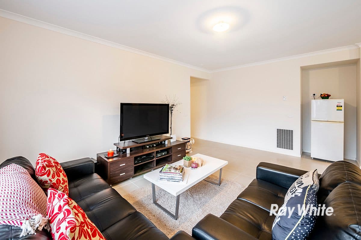 160 Selandra Boulevard, Clyde North VIC 3978, Clyde North - Thumbnail 6