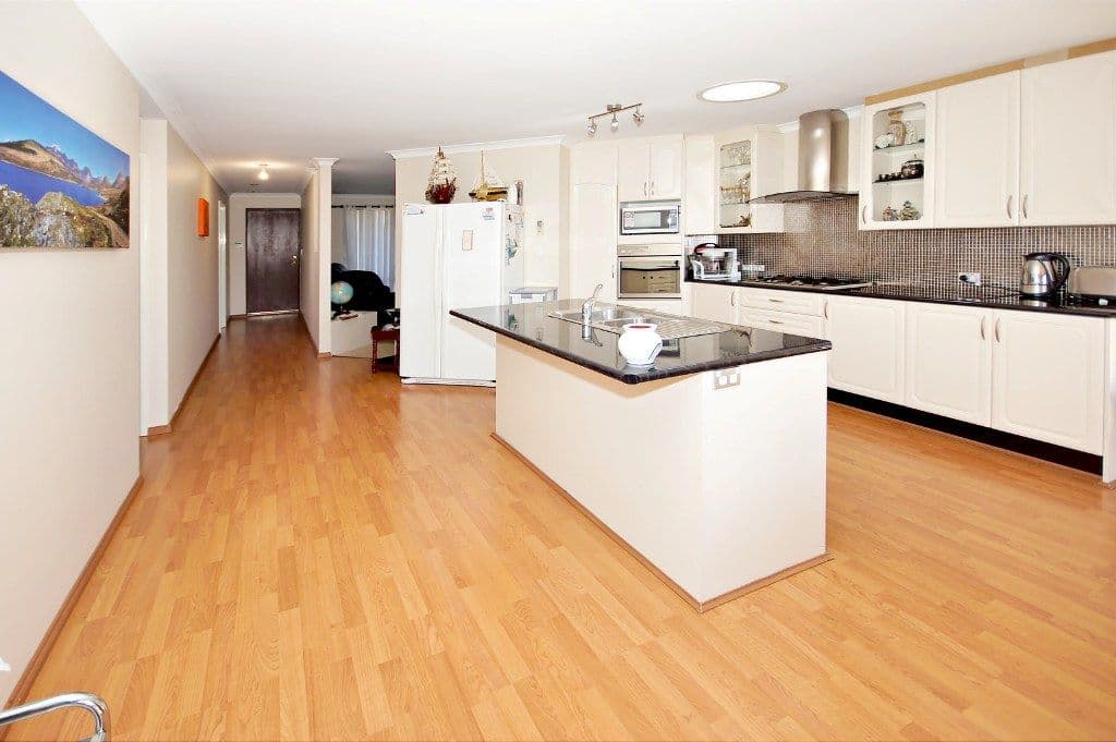 43 Camberwell Road, BALGA WA 6061, Balga - Thumbnail 4