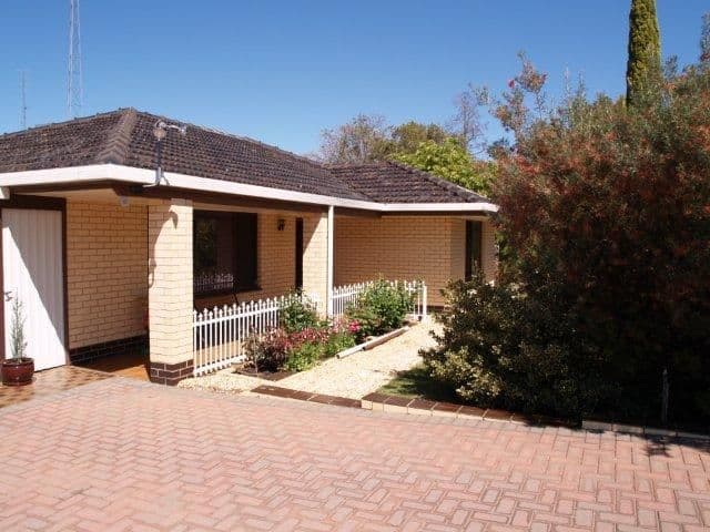 4 Miller Street, WAIKERIE SA 5330, Waikerie - Image 1