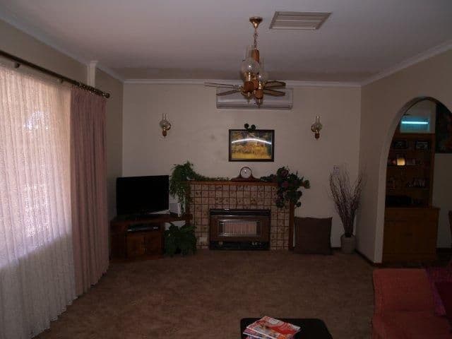 4 Miller Street, WAIKERIE SA 5330, Waikerie - Thumbnail 3