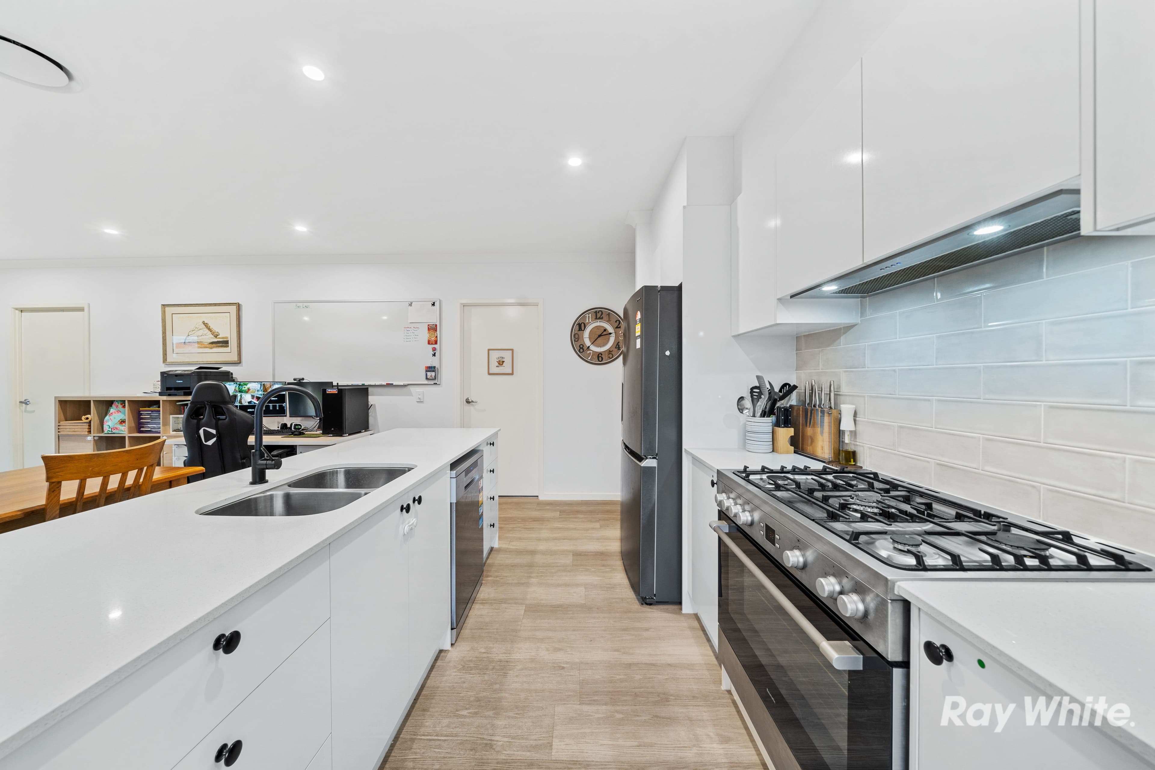 22 Teal Circuit, Greenbank QLD 4124, Greenbank - Thumbnail 3