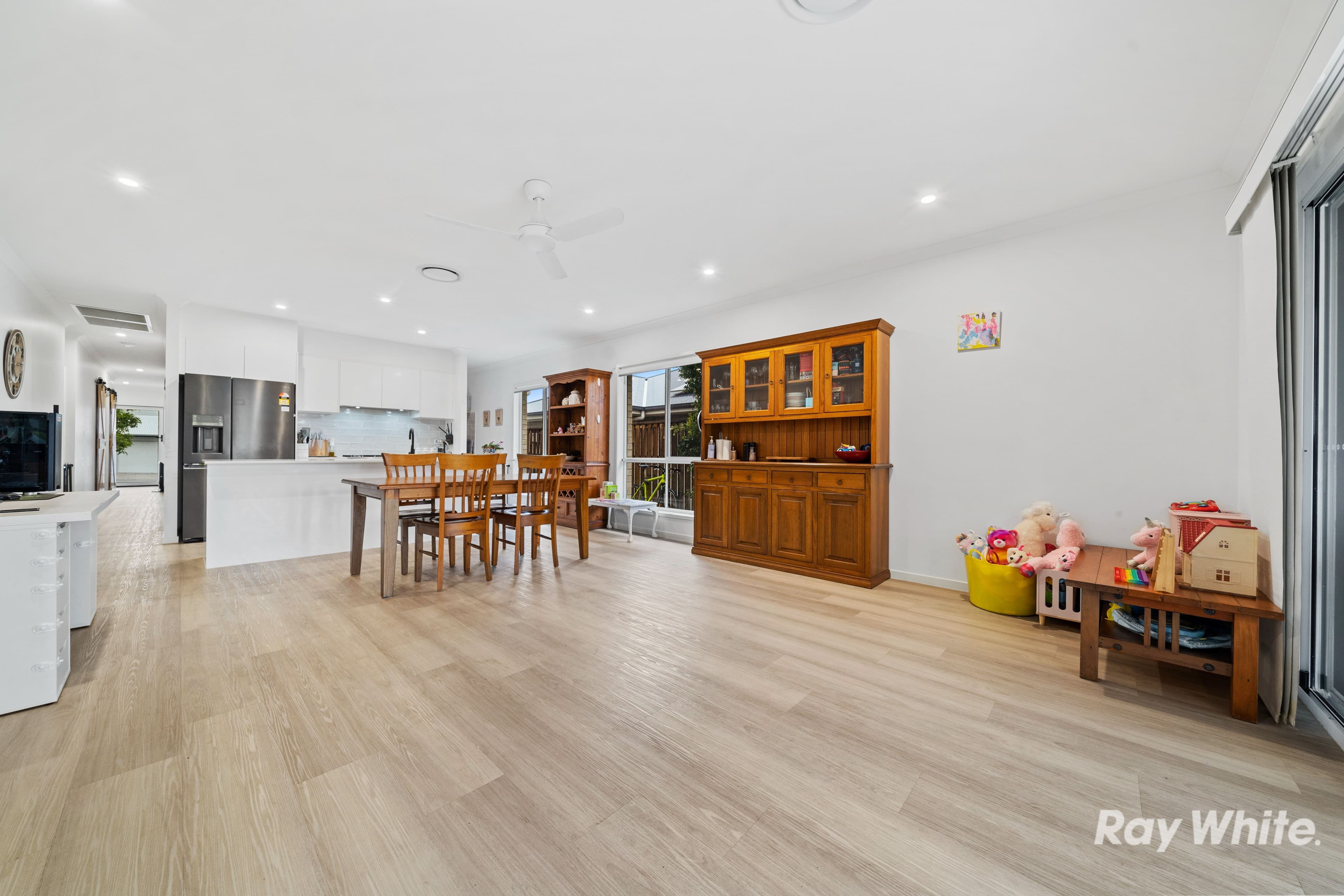22 Teal Circuit, Greenbank QLD 4124, Greenbank - Thumbnail 6