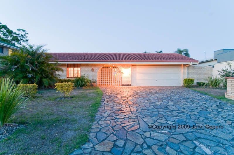 1 Meredith Drive, BROADBEACH WATERS QLD 4218, Broadbeach Waters - Thumbnail 2