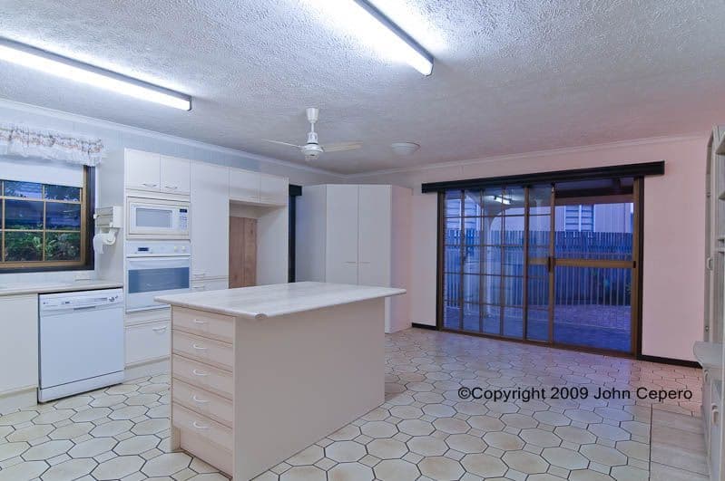 1 Meredith Drive, BROADBEACH WATERS QLD 4218, Broadbeach Waters - Thumbnail 3