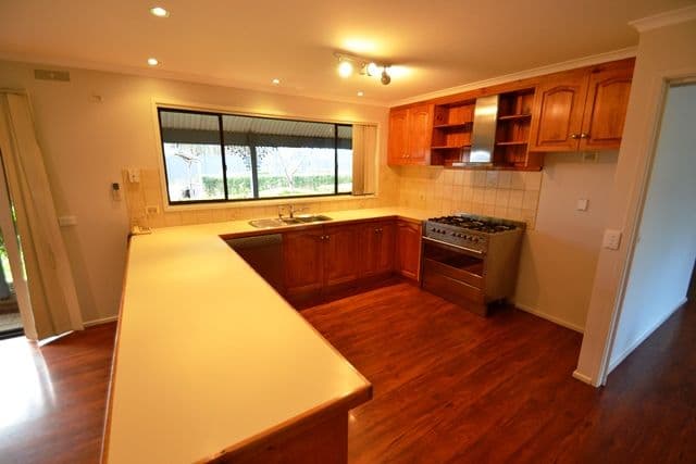 4 Dempsey Road, SEYMOUR VIC 3660, Seymour - Thumbnail 3