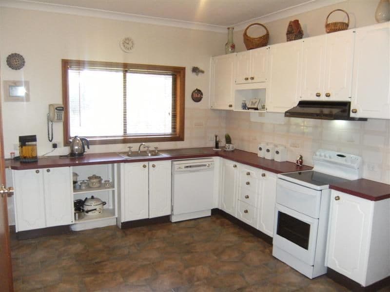 8 Ulomogo Street, BROCKLEHURST NSW 2830, Brocklehurst - Thumbnail 3