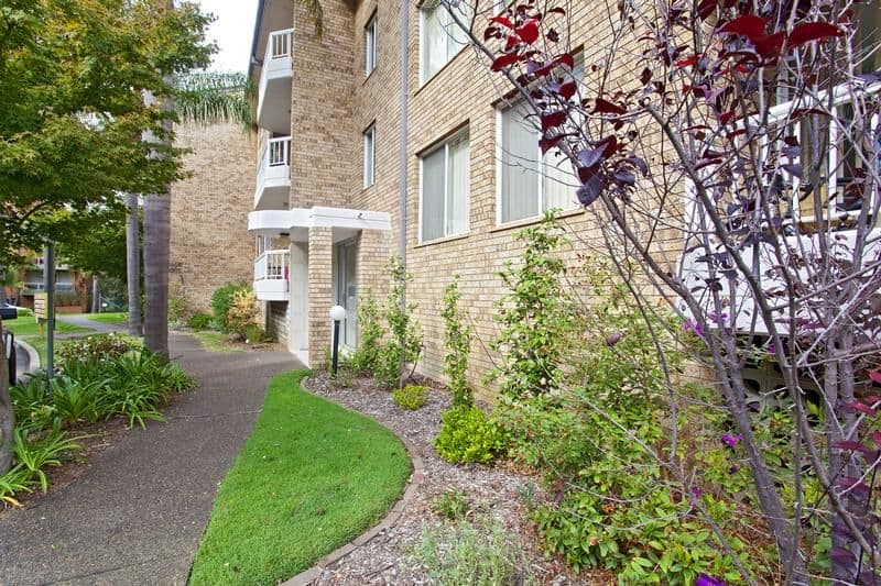 7 Mead Drive, CHIPPING NORTON NSW 2170, Chipping Norton - Thumbnail 2