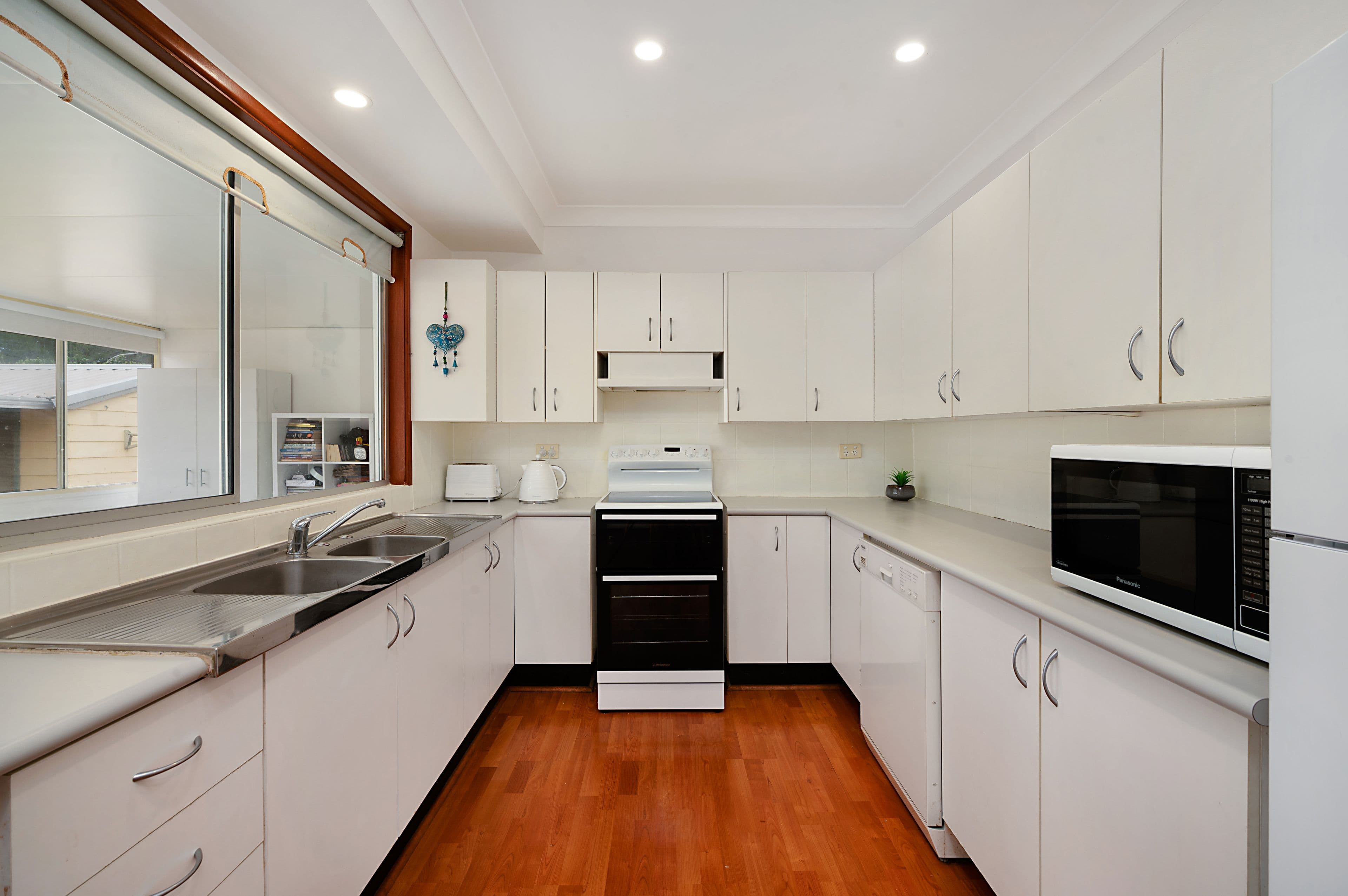 5 Buckingham Close, Thornton NSW 2322, Thornton - Thumbnail 2