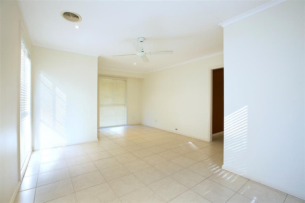 33 Farmview Drive, Cranebrook NSW 2749, Cranebrook - Thumbnail 3