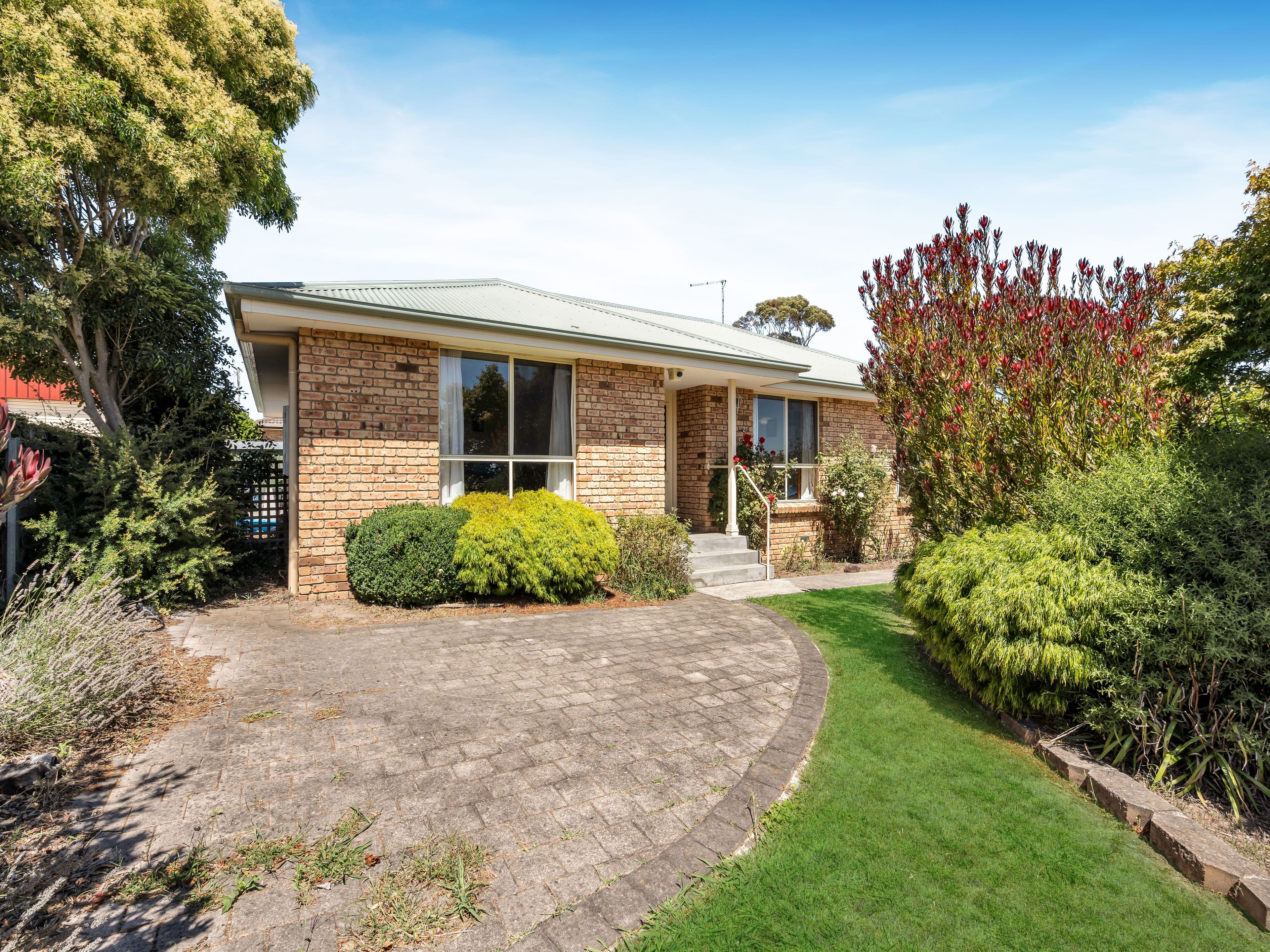 27 Rothesay Close, Newnham TAS 7248, Newnham - Image 1