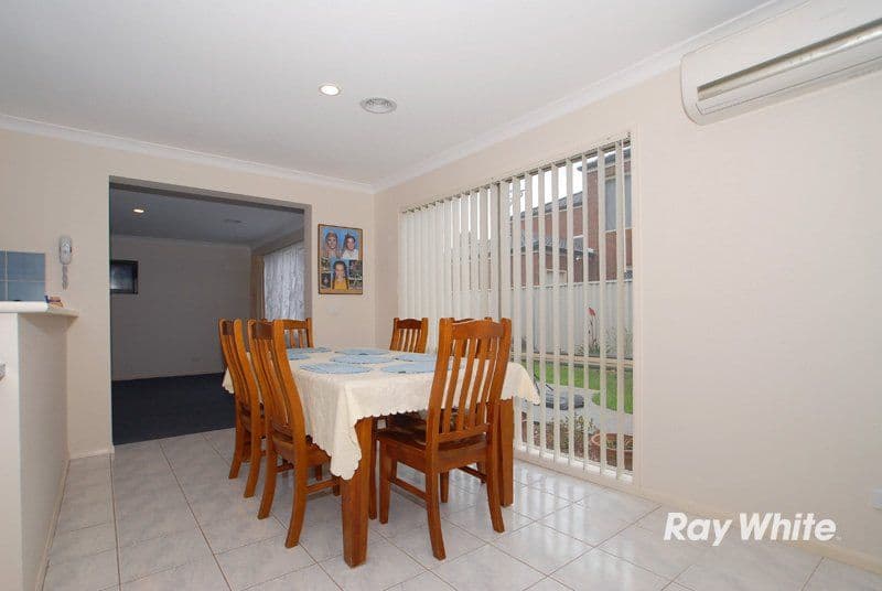5 Pellenor Lane, CRANBOURNE VIC 3977, Cranbourne East - Thumbnail 4