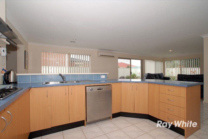 5 Pellenor Lane, CRANBOURNE VIC 3977, Cranbourne East - Thumbnail 6