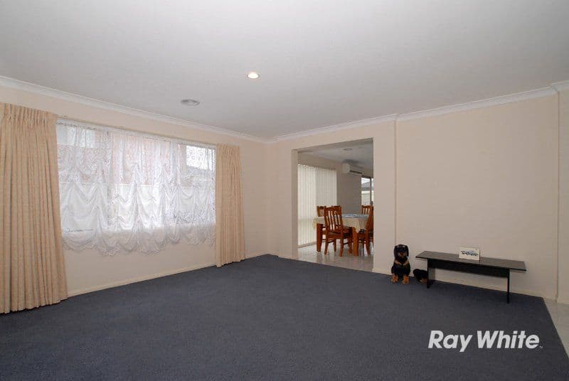 5 Pellenor Lane, CRANBOURNE VIC 3977, Cranbourne East - Thumbnail 8