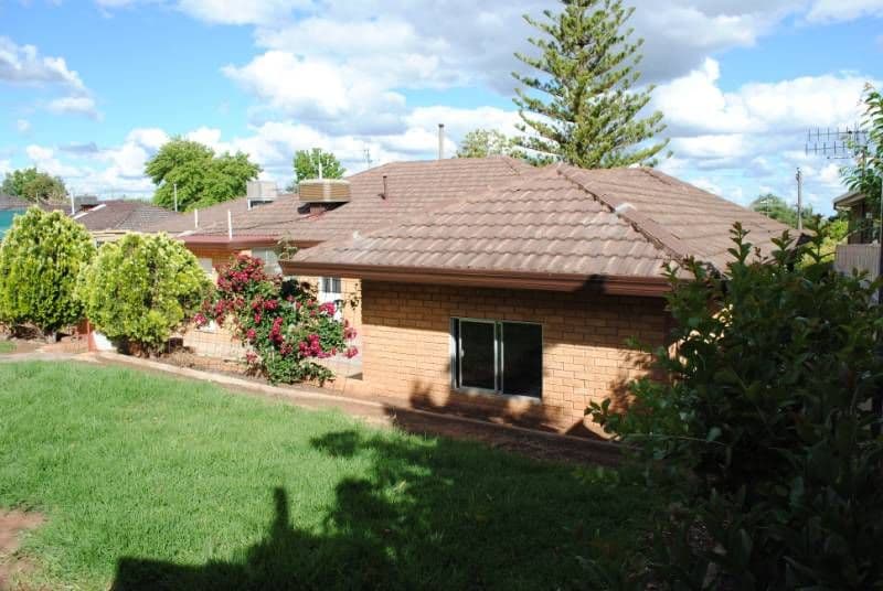 44  Ross Crescent, GRIFFITH NSW 2680, Griffith - Thumbnail 4