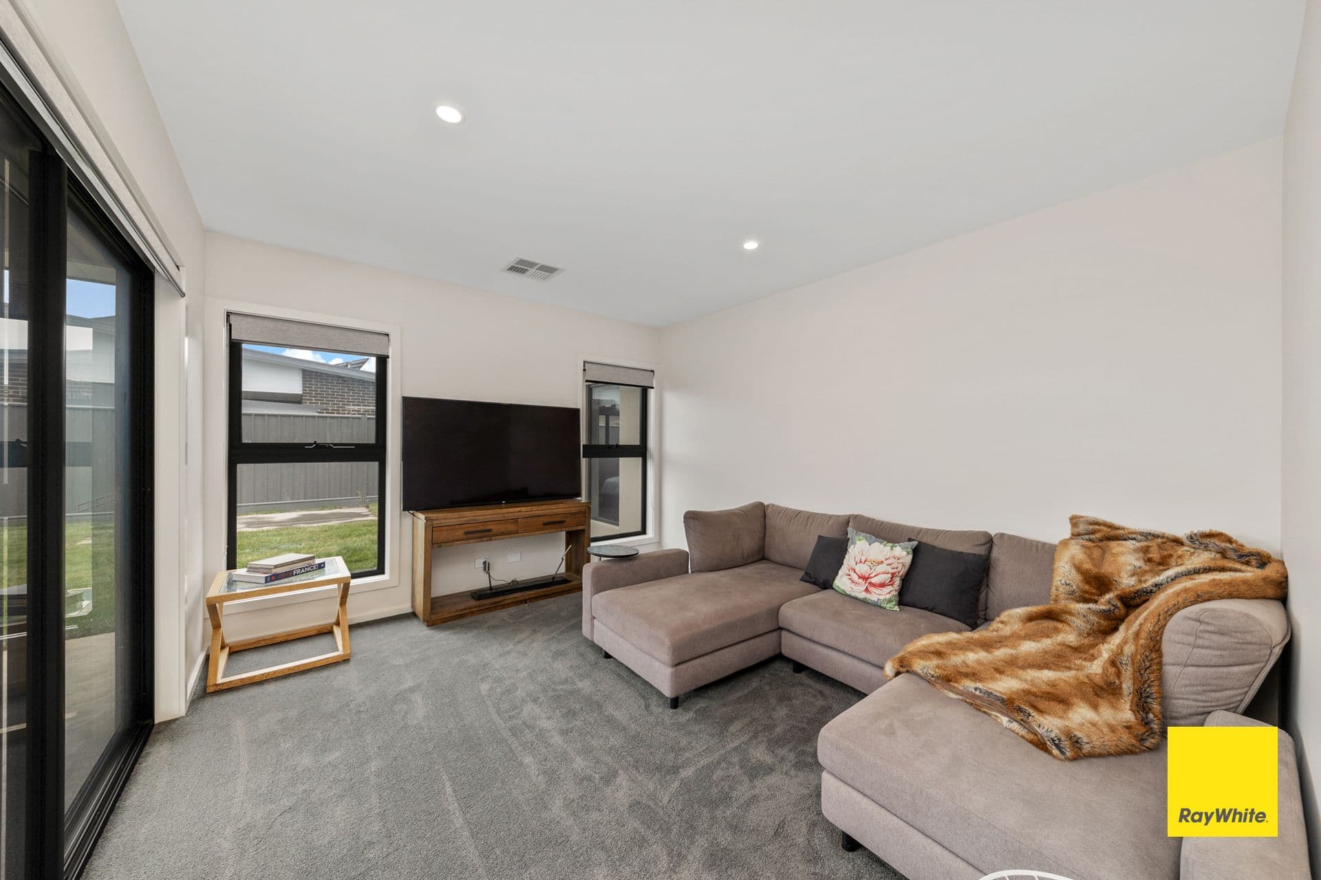 18 Mcfarlane Avenue, Googong NSW 2620, Googong - Thumbnail 7