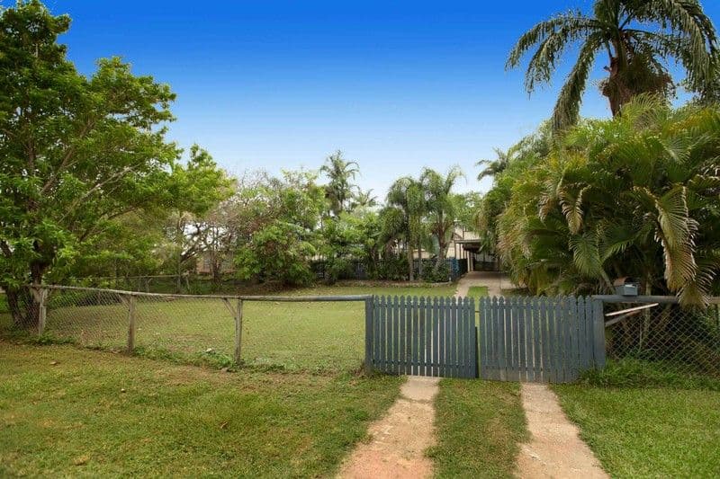 15 Leslie Street, OONOONBA QLD 4811, Oonoonba - Thumbnail 2