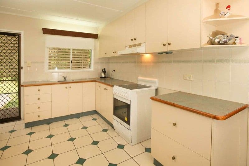 15 Leslie Street, OONOONBA QLD 4811, Oonoonba - Thumbnail 6