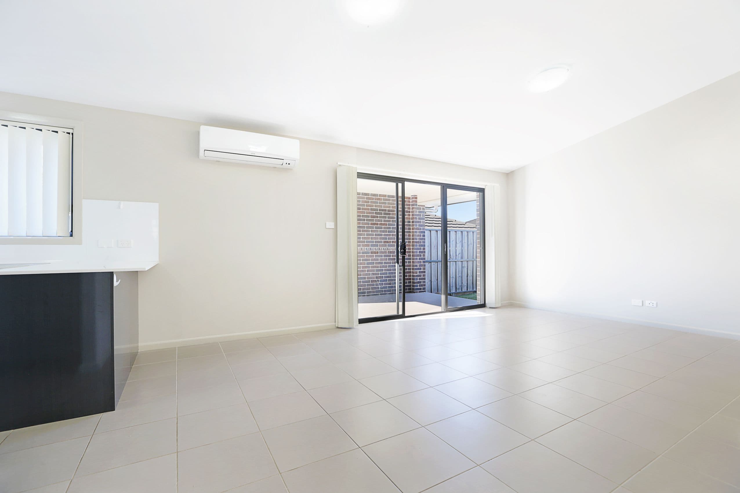 22 Ewan James Drive, Glenmore Park - Thumbnail 4