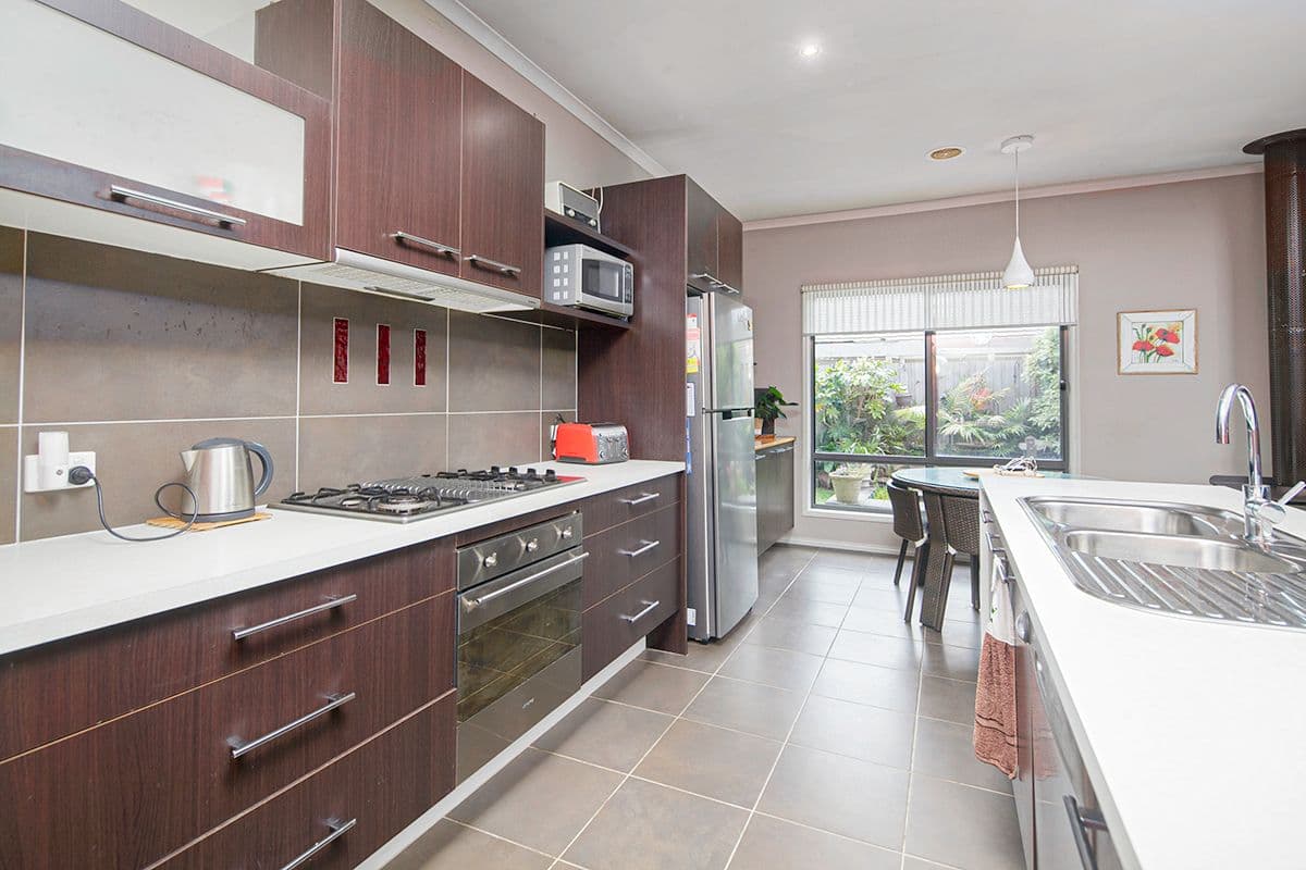 12 Harpenden Terrace, Cranbourne VIC 3977, Cranbourne - Thumbnail 5