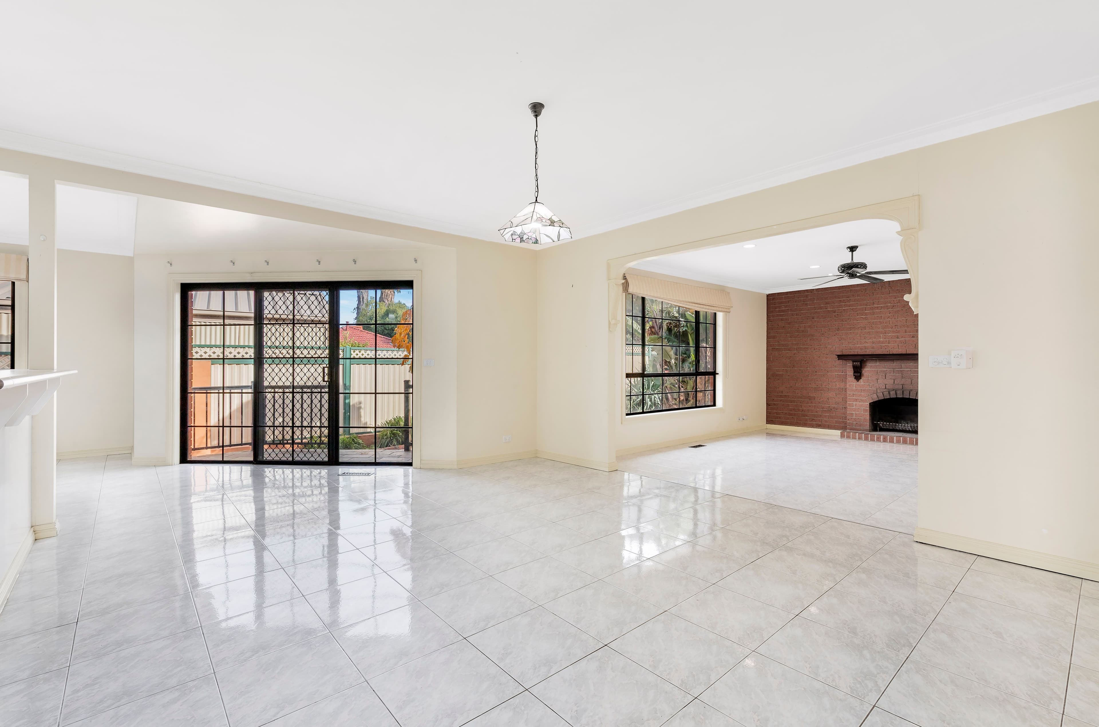 2 Silverthorn Court, Mill Park VIC 3082, Mill Park - Thumbnail 5