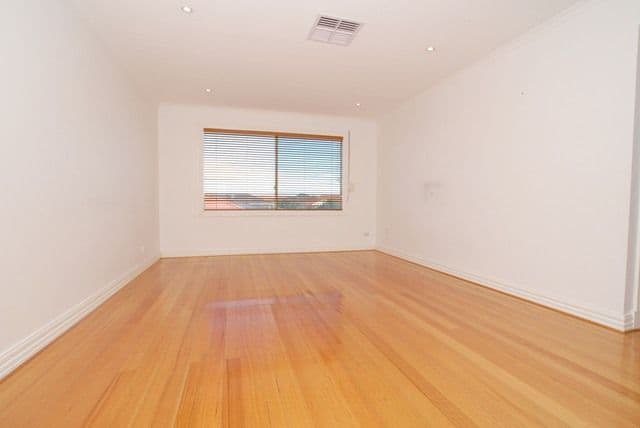 6  Phoenix Avenue, HOPPERS CROSSING VIC 3029, Hoppers Crossing - Thumbnail 7