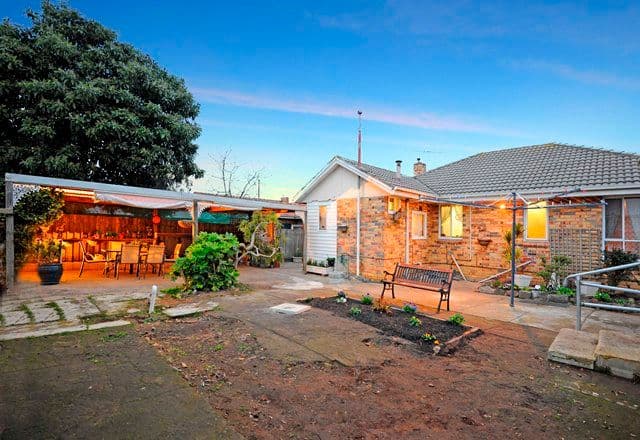 10 Whitton Parade, COBURG NORTH VIC 3058, Coburg North - Thumbnail 7