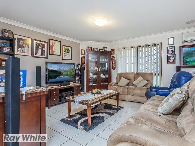 12 Dotterel Crescent, North Lakes QLD 4509, North Lakes - Thumbnail 5