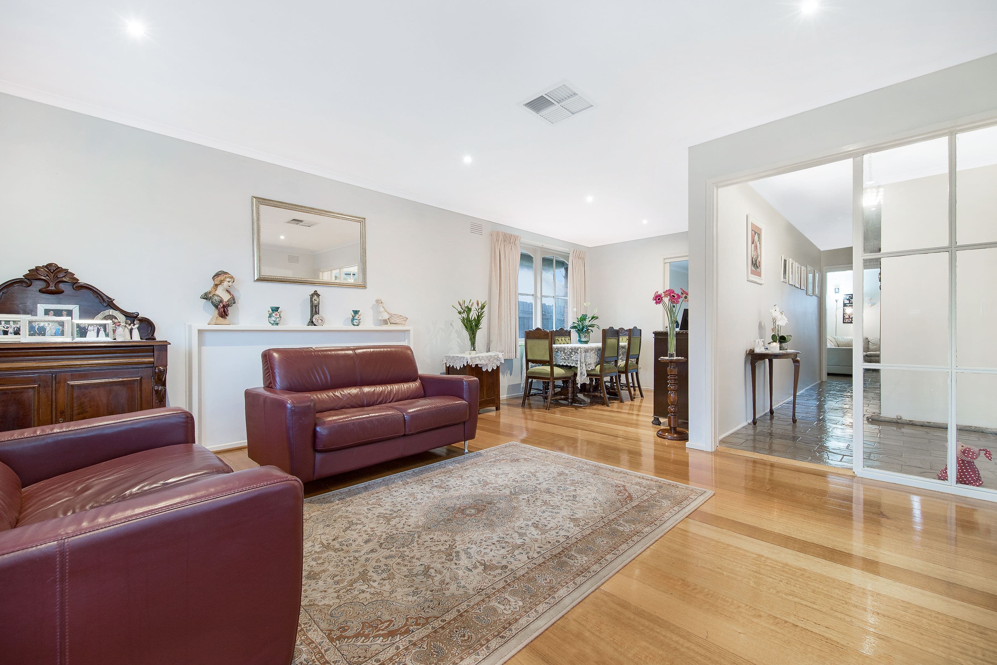 8 Jalna Close, Mulgrave VIC 3170, Mulgrave - Thumbnail 2