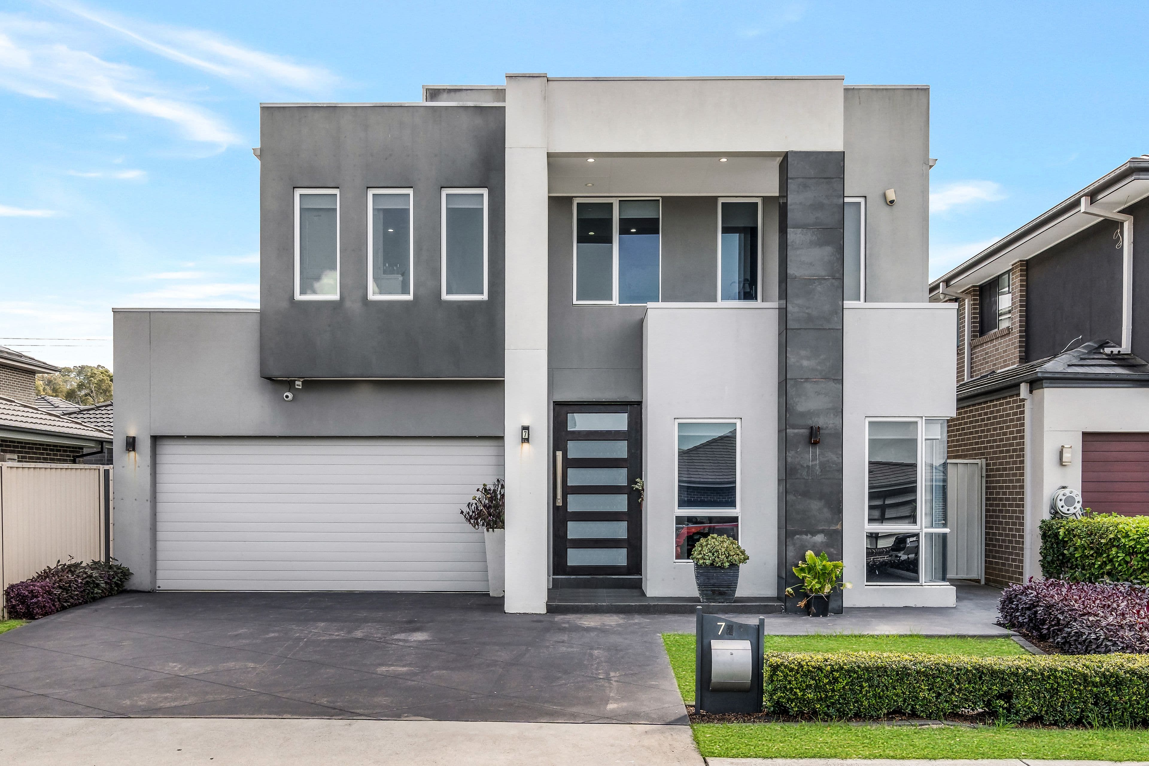 7 Hitchens Street, Middleton Grange NSW 2171, Middleton Grange - Thumbnail 2