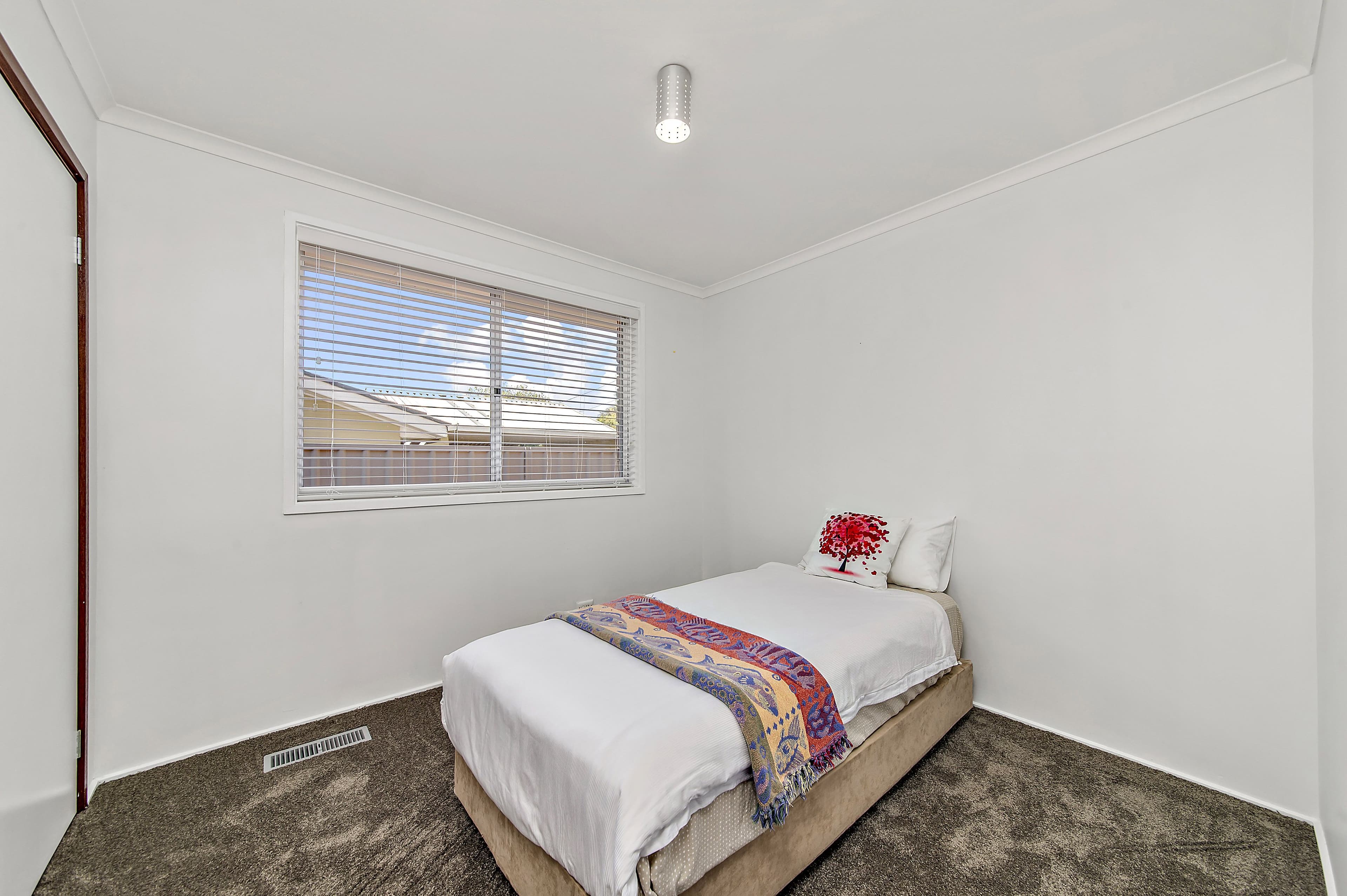 10-12 Campbell Grove, Hawthorn East - Thumbnail 8