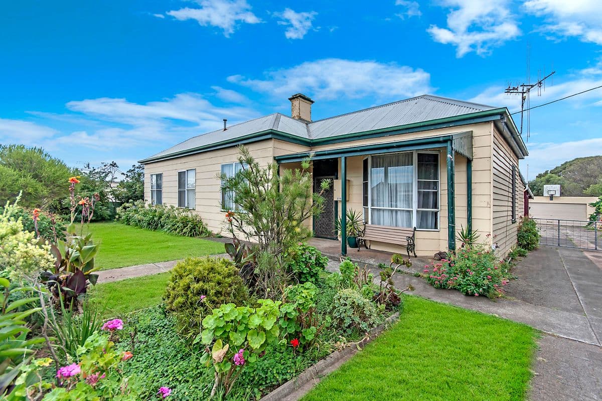 216 Commercial Road, Koroit VIC 3282, Koroit - Thumbnail 2