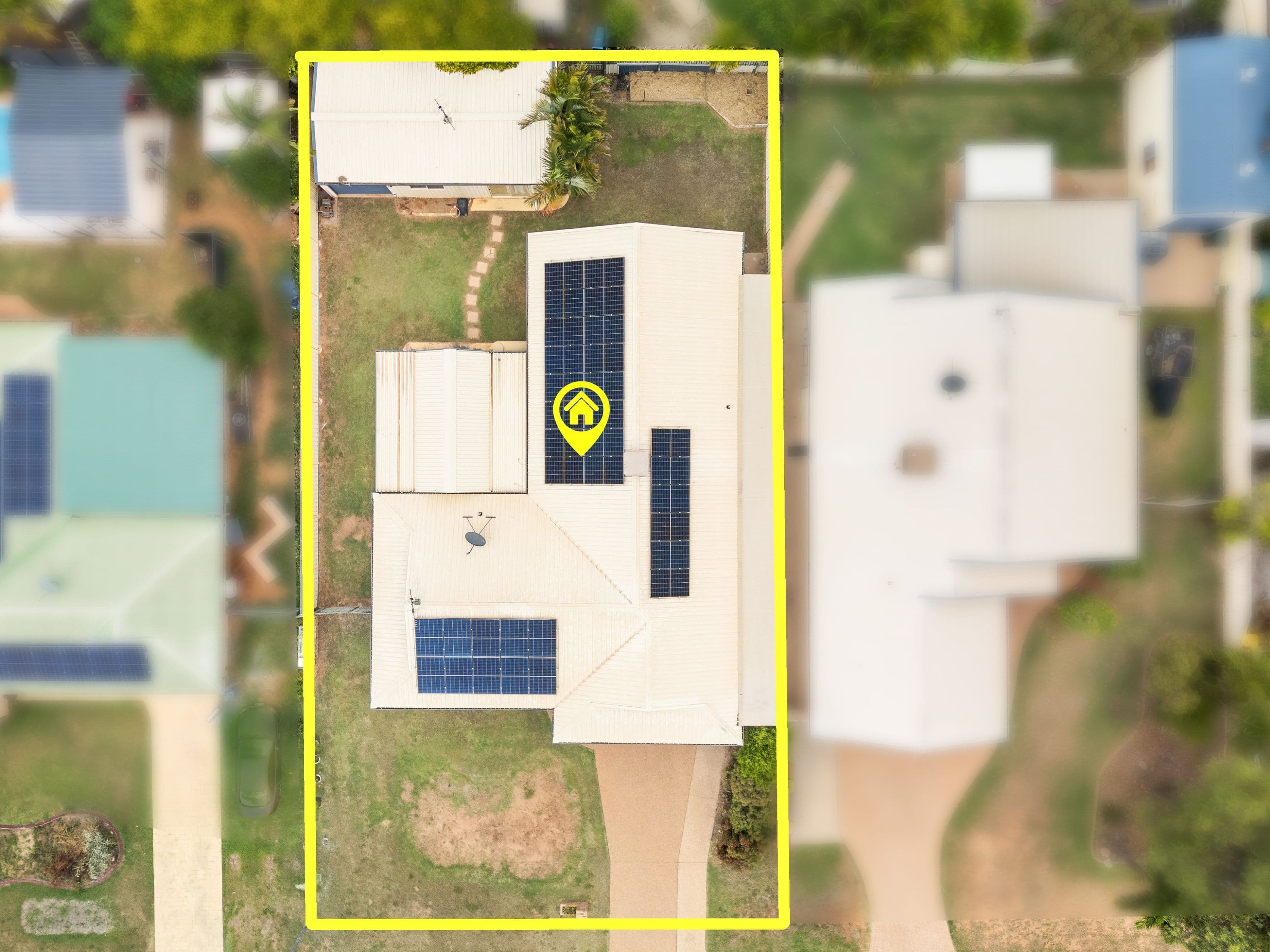 75 Crinum Crescent, Emerald QLD 4720, Emerald - Thumbnail 2