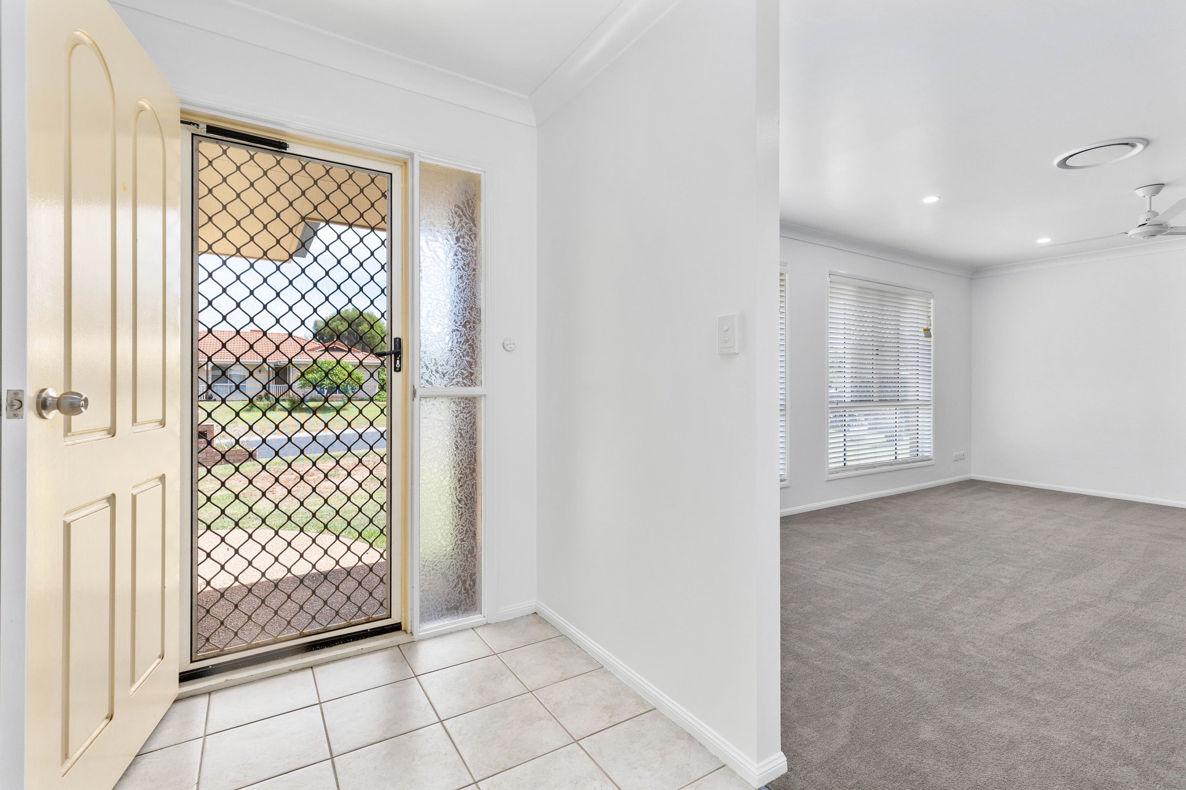 75 Crinum Crescent, Emerald QLD 4720, Emerald - Thumbnail 4