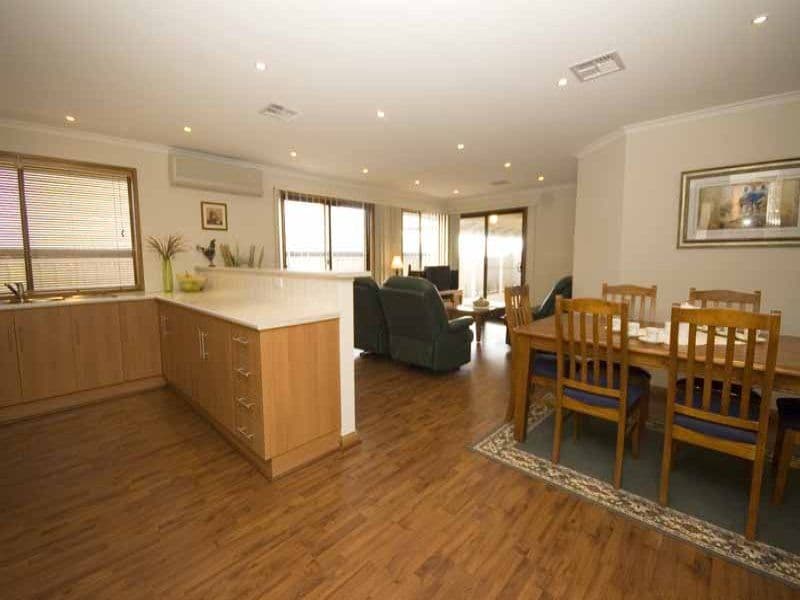 8 Semaphore Place, SEAFORD RISE SA 5169, Seaford Rise - Thumbnail 2