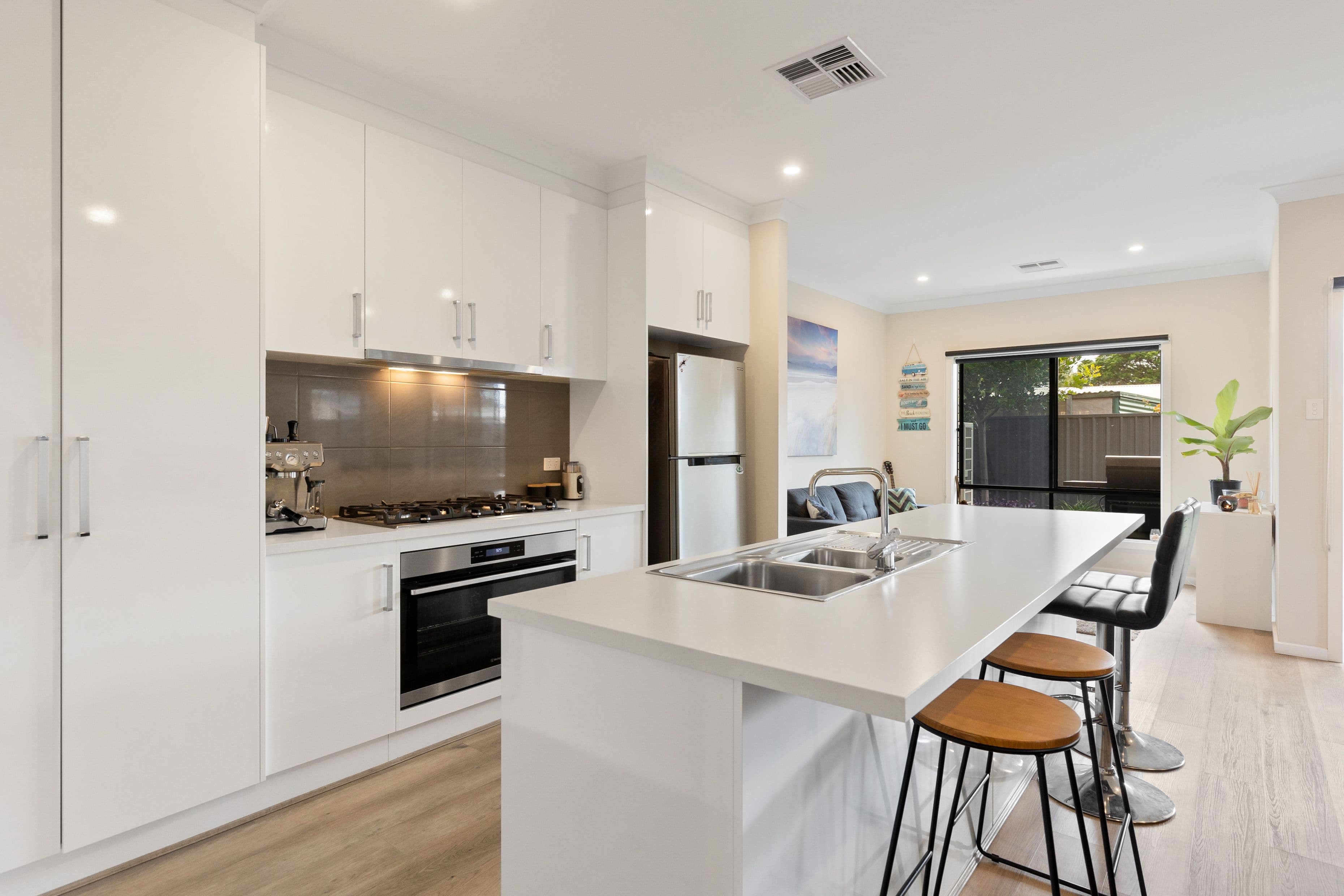 9 Fidge Street, Aldinga Beach SA 5173, Aldinga Beach - Thumbnail 2