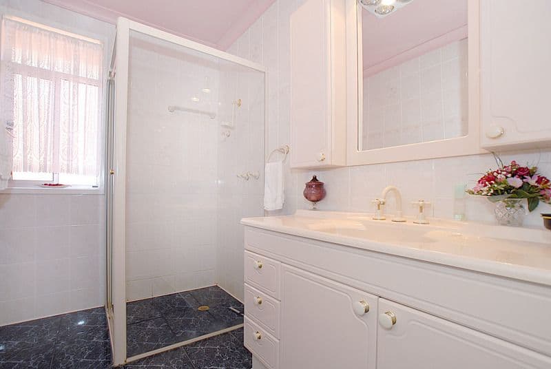 1 Spinosa Close, ENDEAVOUR HILLS VIC 3802, Endeavour Hills - Thumbnail 5
