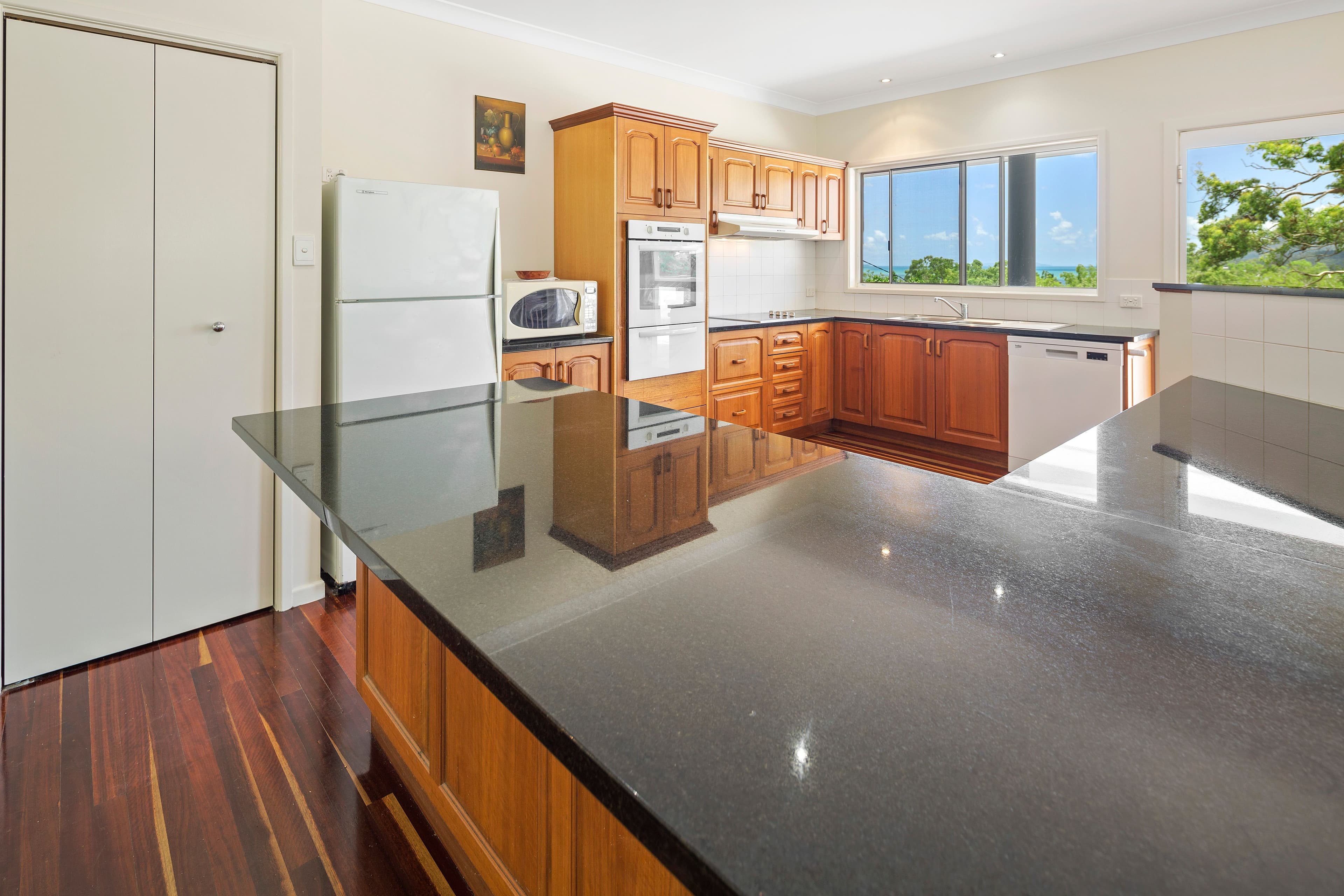 30 Waterson Way, Airlie Beach QLD 4802, Airlie Beach - Thumbnail 6