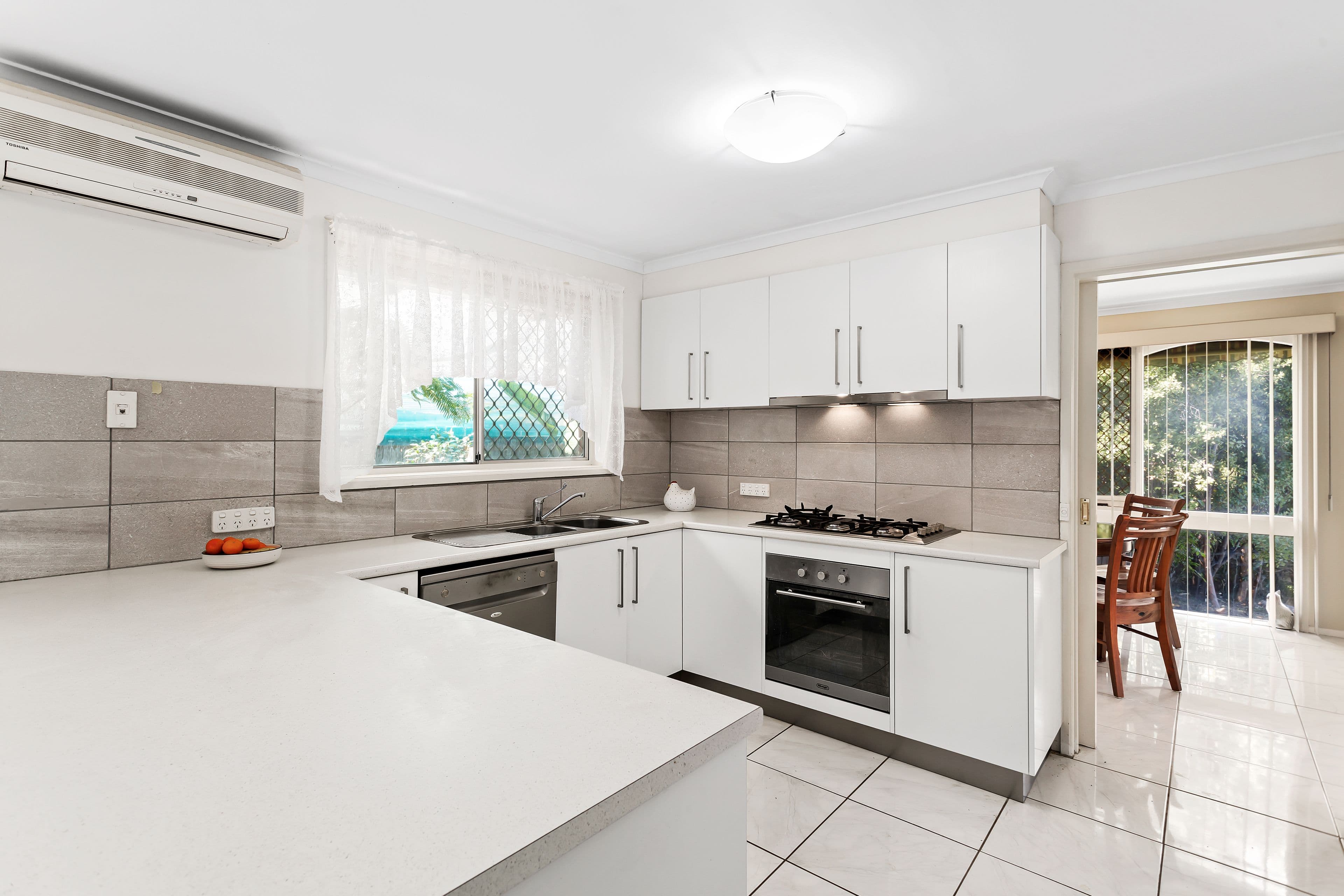9 Narani Court, Sunbury VIC 3429, Sunbury - Thumbnail 3