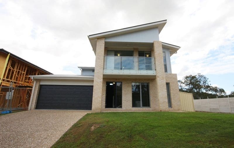 11 Mizen Place, HOLLAND PARK WEST QLD 4121, Holland Park West - Image 1