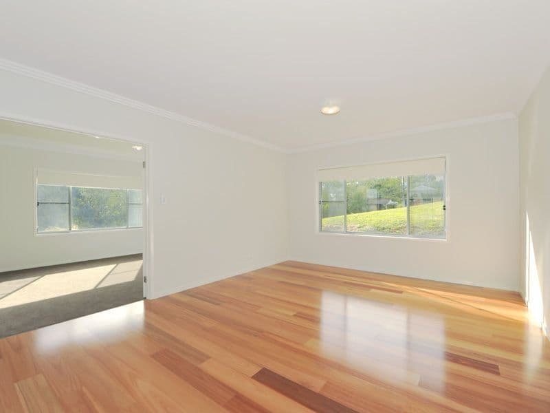 11 Mizen Place, HOLLAND PARK WEST QLD 4121, Holland Park West - Thumbnail 4