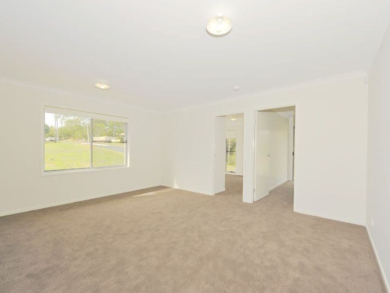 11 Mizen Place, HOLLAND PARK WEST QLD 4121, Holland Park West - Thumbnail 7
