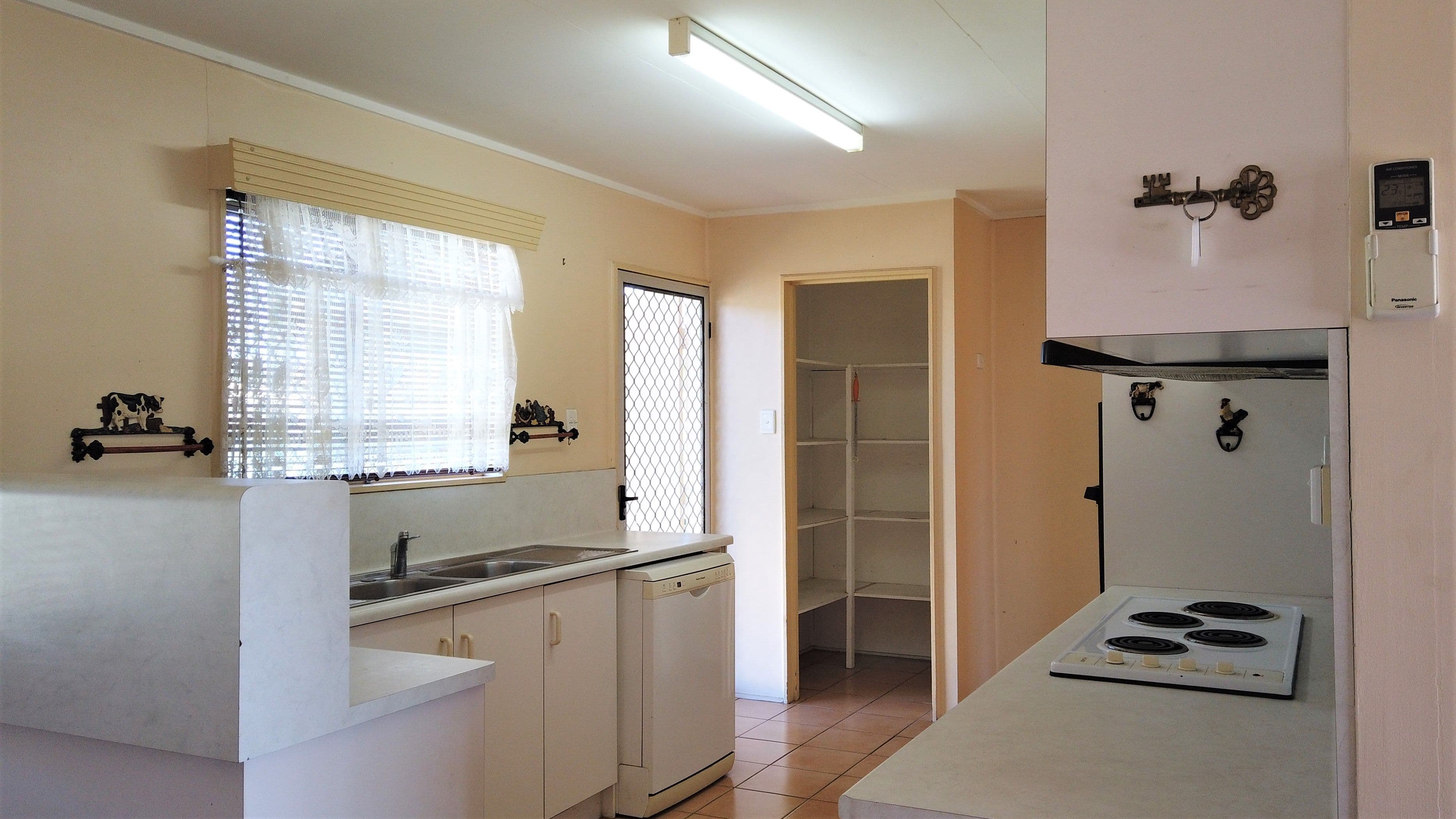 8 Dawson Street, Stuart QLD 4811, Stuart - Thumbnail 3