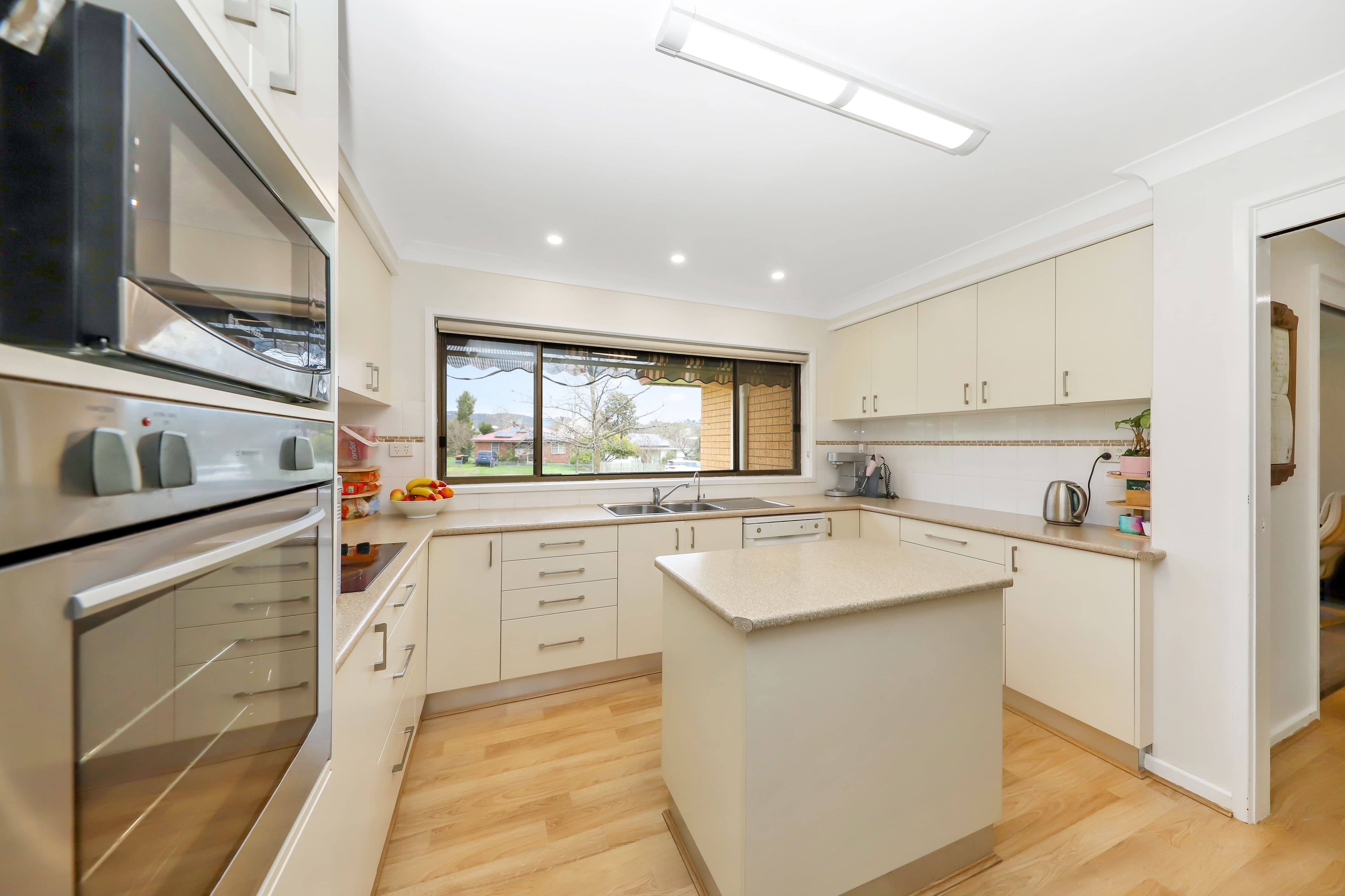 6 Clarence Street, Tumut NSW 2720, Tumut - Thumbnail 5