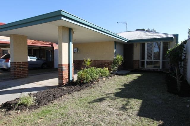 40 Boorabbin Place, BALLAJURA WA 6066, Ballajura - Image 1