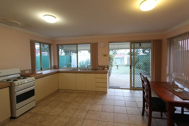 40 Boorabbin Place, BALLAJURA WA 6066, Ballajura - Thumbnail 5