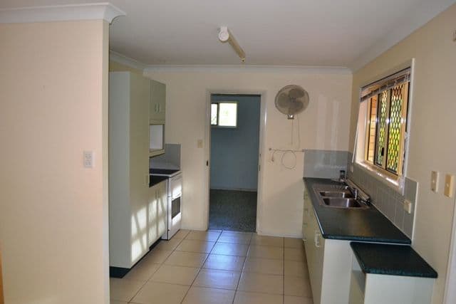 52 Meilland Street, Yeppoon QLD 4703, Yeppoon - Thumbnail 3
